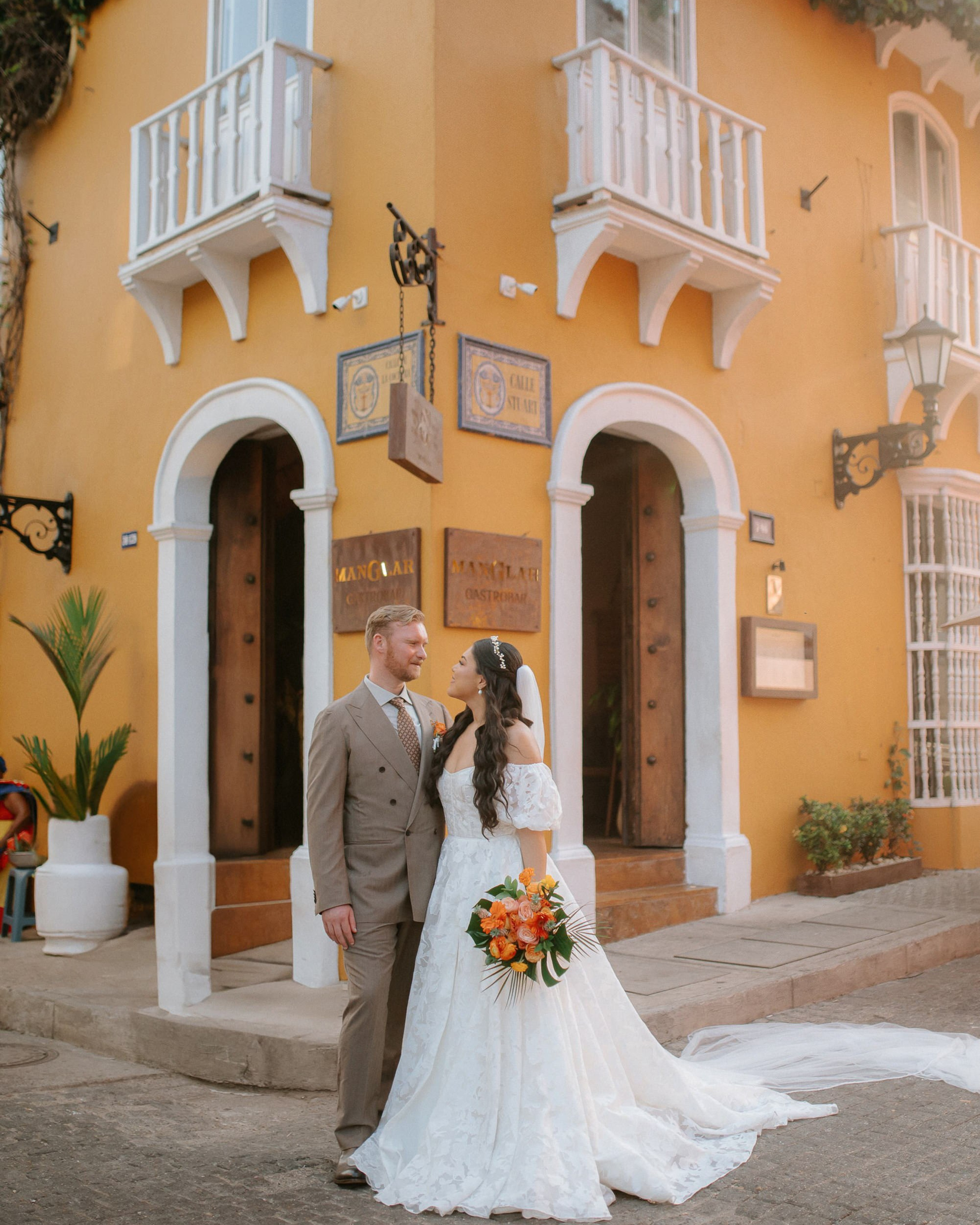 Cindy + Garrett | Destination Wedding Photos in&nbsp;Cartagena 2025 – César Vanegas Photography