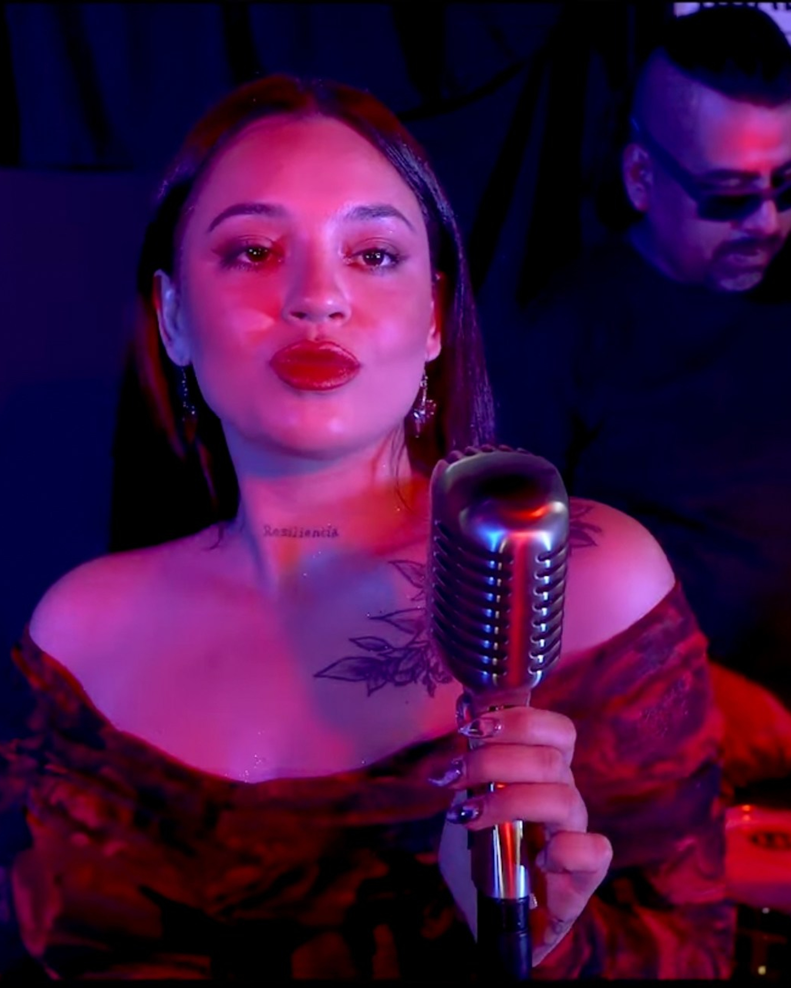 VIDEOCLIP «Hoy me&nbsp;arrepiento - David Leiva, Fifi Palacios, Treekoo»