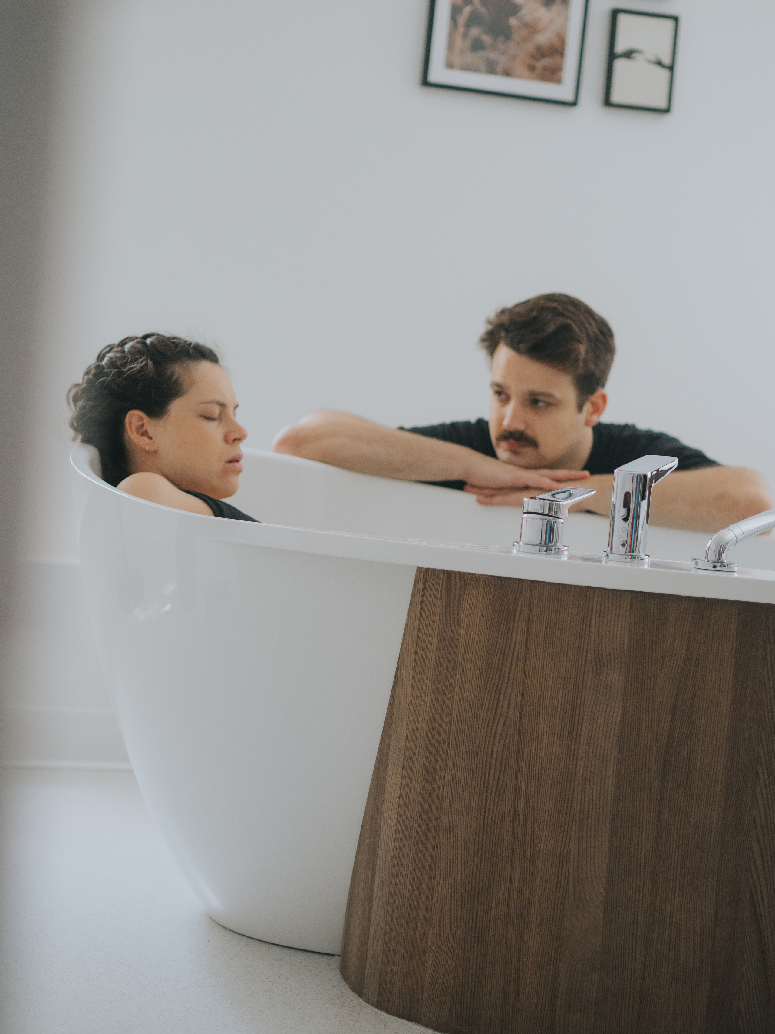 Montreal Birth Photographer — how does birth photography work?. Montreal Wedding Photographer — Muriel Oe Photo