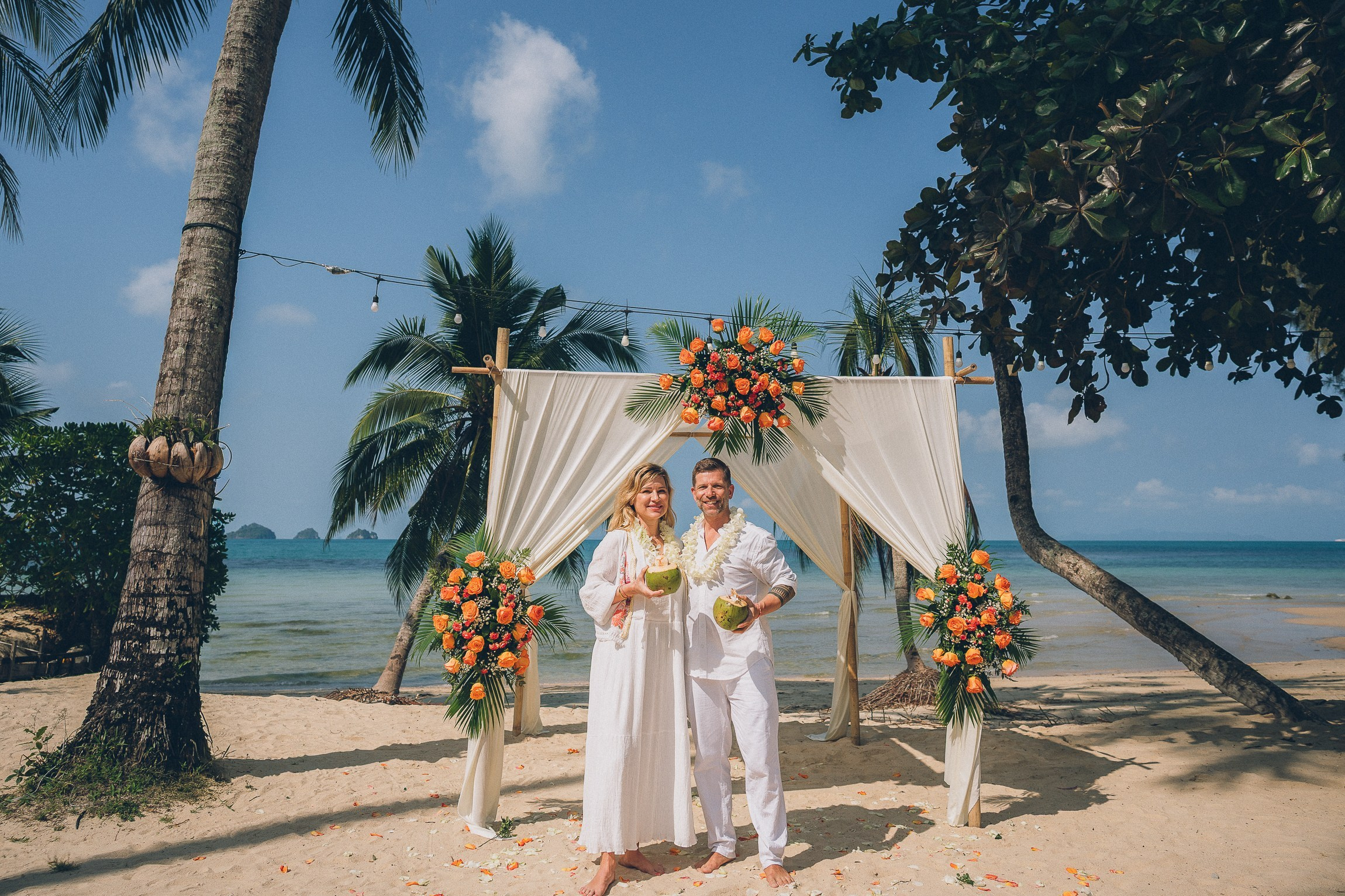 Gazebo flowers. Koh Samui Wedding Planner | Beach & Villa Weddings — Magic Day