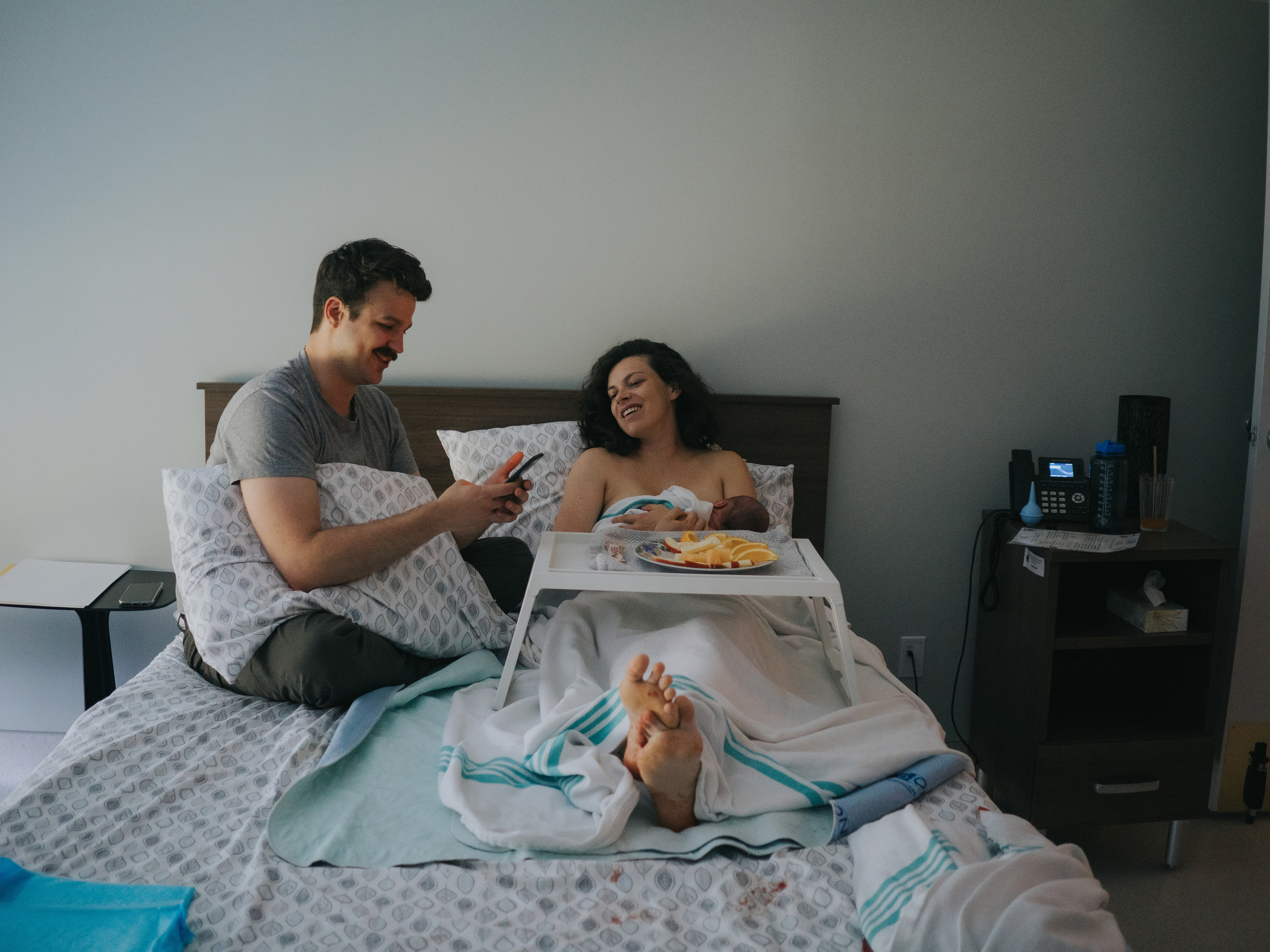 Montreal Birth Photographer — how does birth photography work?. Montreal Wedding Photographer — Muriel Oe Photo