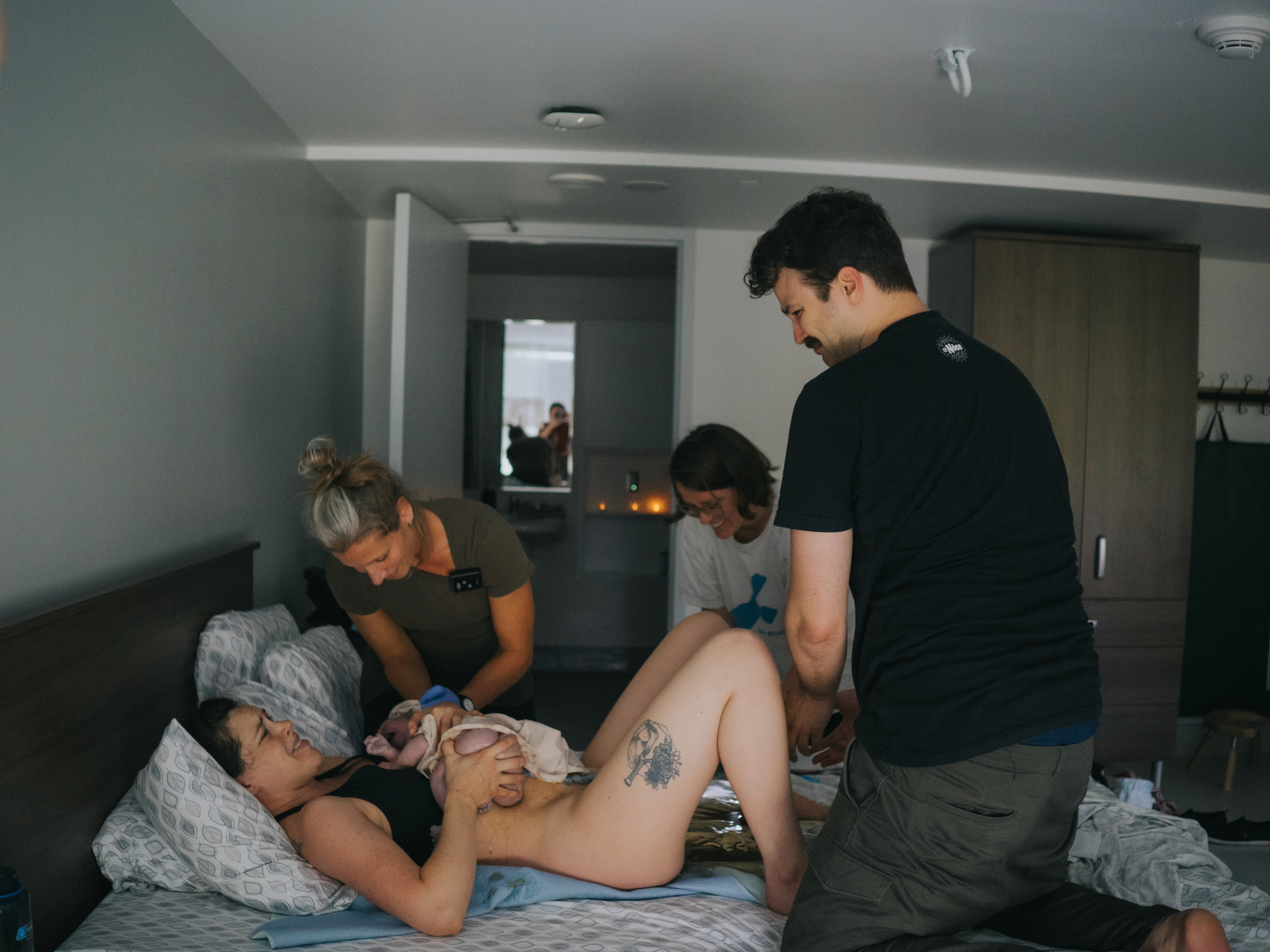 Montreal Birth Photographer — how does birth photography work?. Montreal Wedding Photographer — Muriel Oe Photo