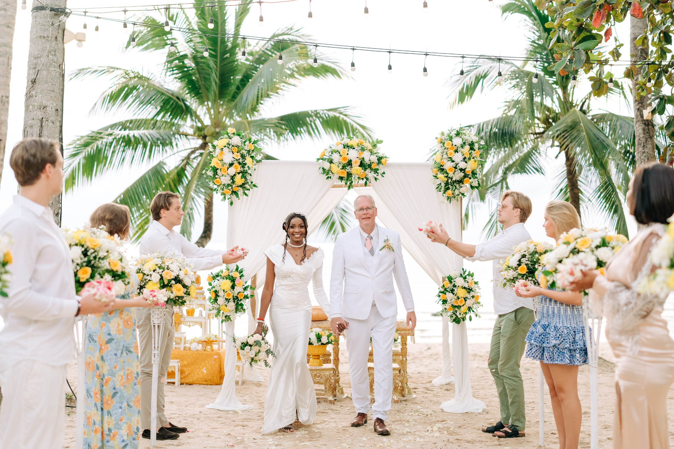 Gazebo flowers. Koh Samui Wedding Planner | Beach & Villa Weddings — Magic Day