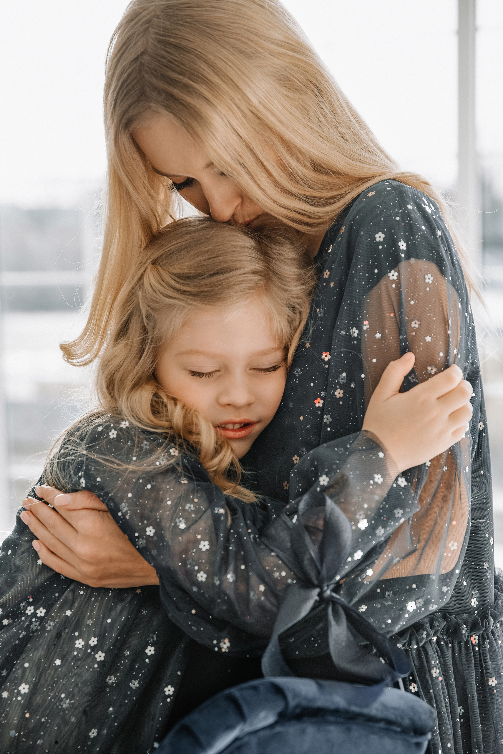 Love Story, Individual, Family. Photographer and Blogger Europe/Asia Nika Stoma