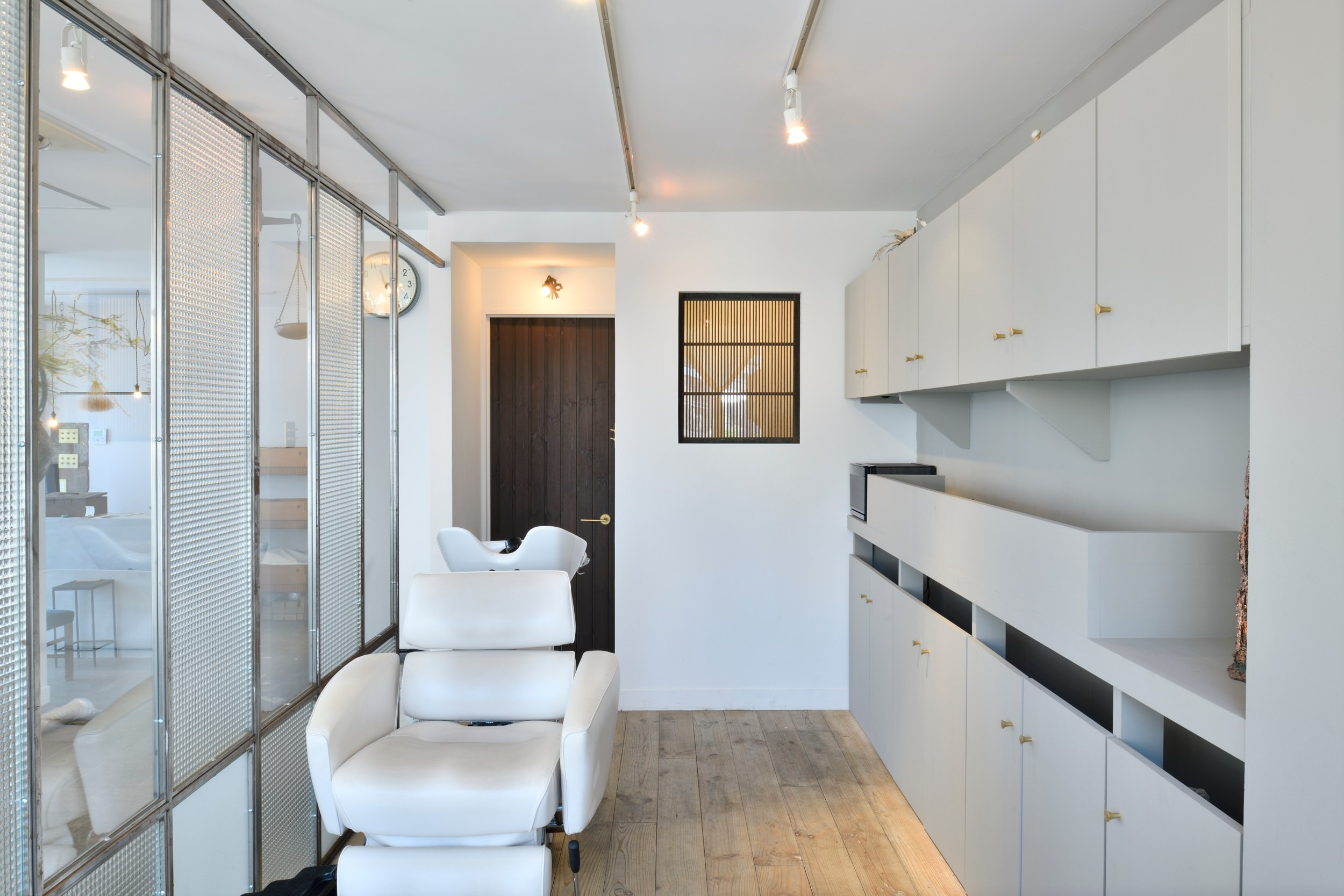 Beauty salon. MT