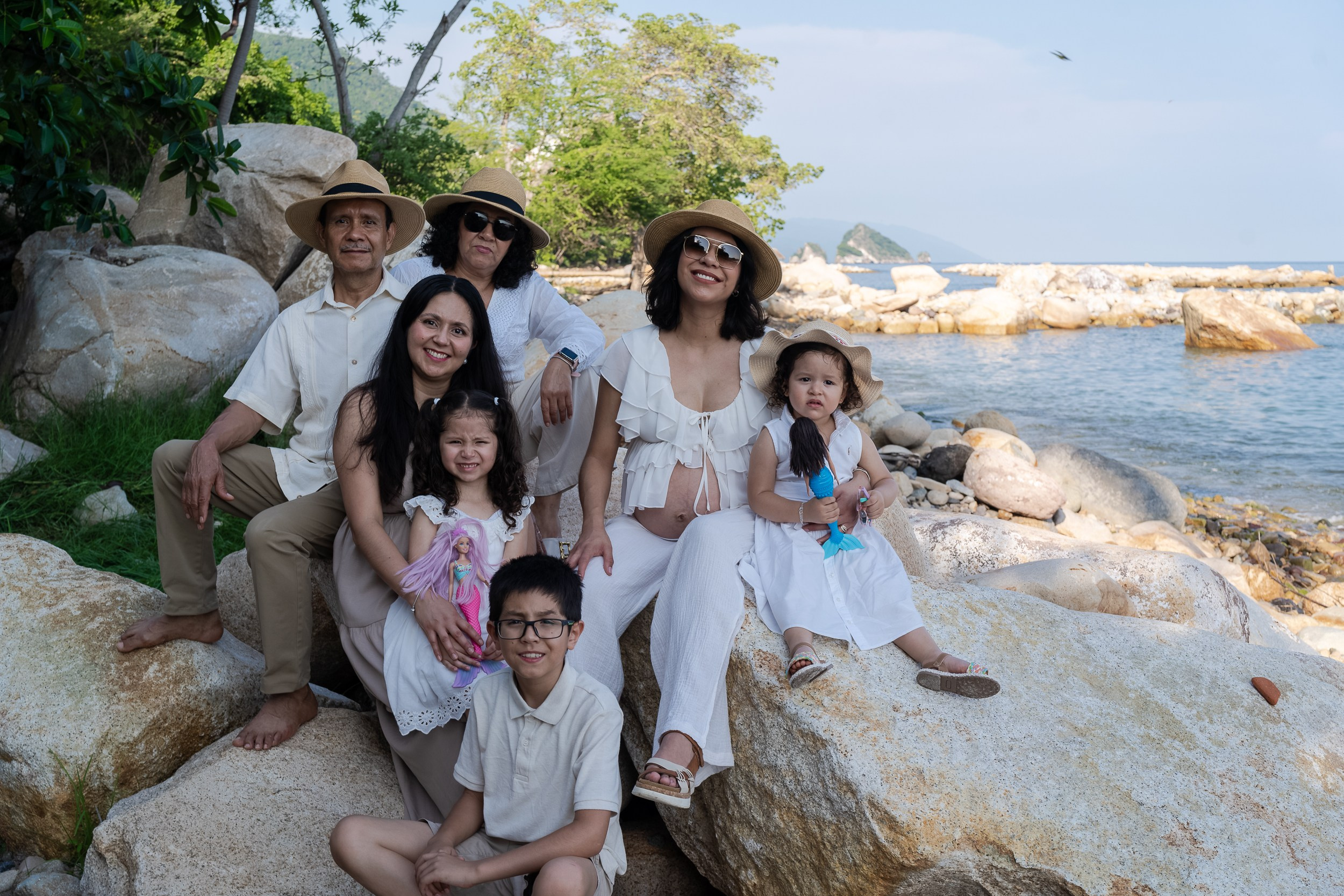 FOTOGRAFÍA FAMILIAR Puerto Vallarta • Punta Mita • Sayulita • Riviera Nayarit • Banderas Bay. Fotografía de Bodas Profesionales en Puerto Vallarta y Riviera Nayarit