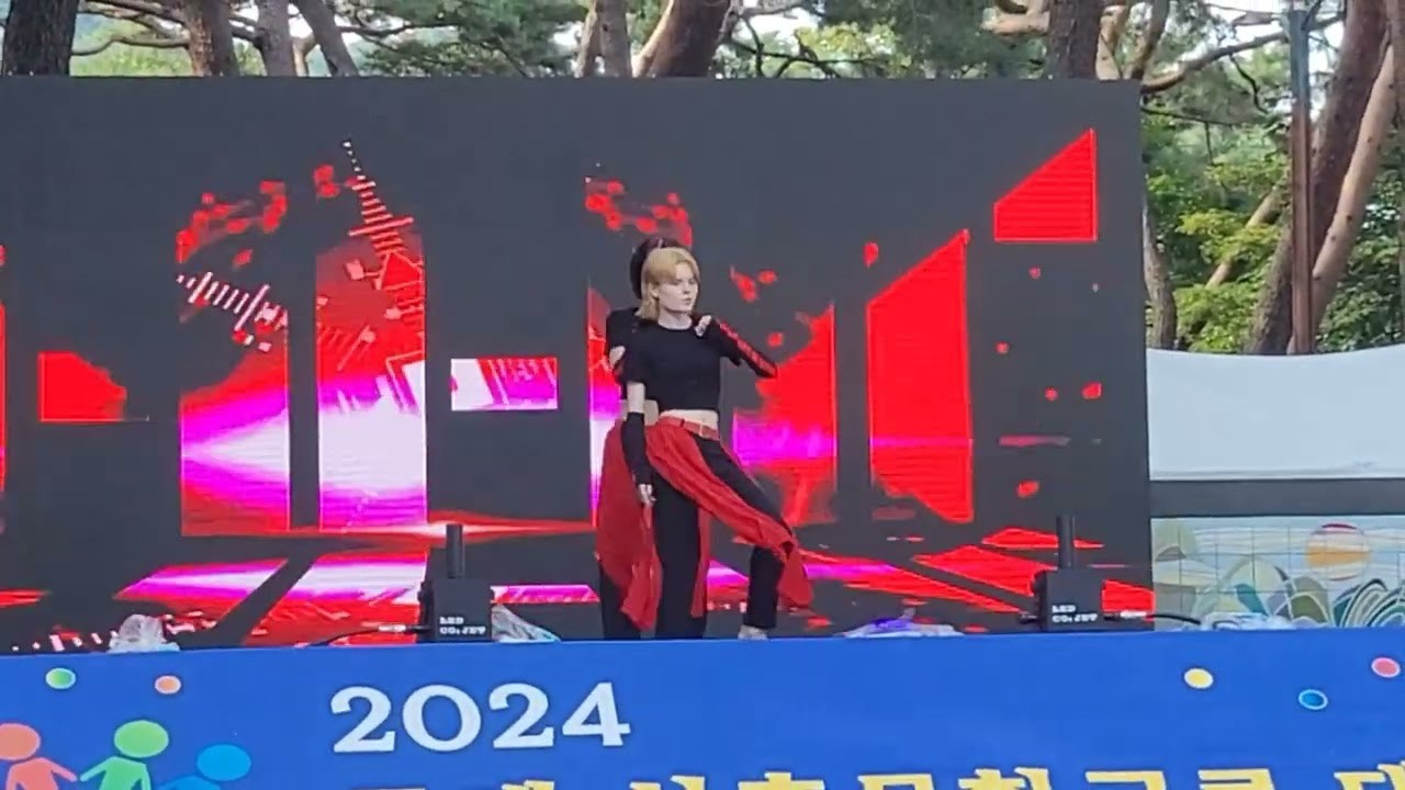 KMA 한국다문화에술회 2024 제2회 국제상호 문화교류 대축던 — “VG&7” dance duet — stage performance, got 장려상. Photographer in Seoul Dobrokvashina Natalya