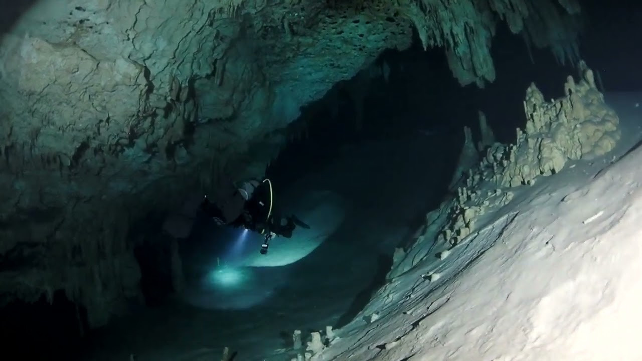 Сenote. Your photographer on land and under water— Alexey Zaytsev