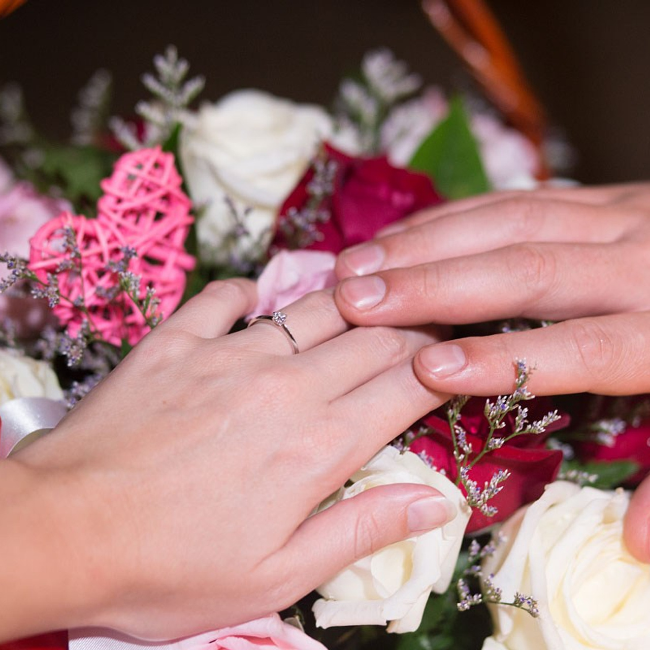 Luxury beach proposal in Koh Samui, Thailand. Private sunset setup with candles, flowers, and ocean view for an unforgettable engagement experience.