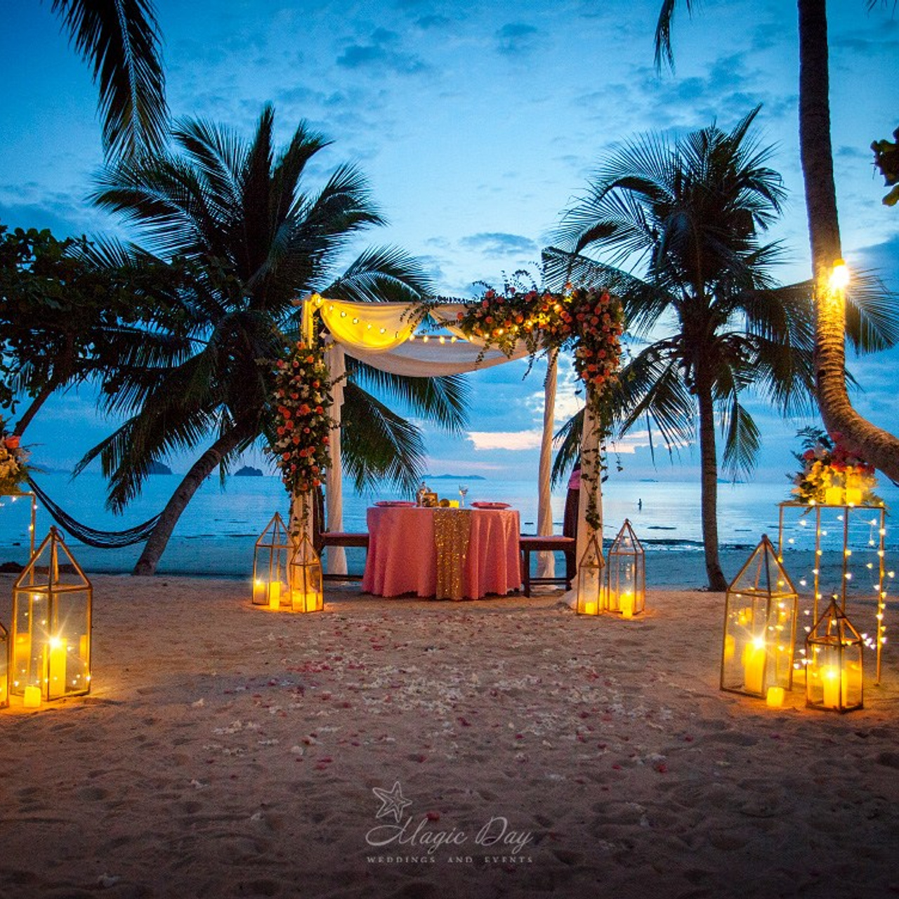 Photo. Romantic proposal on Koh Samui, Thailand