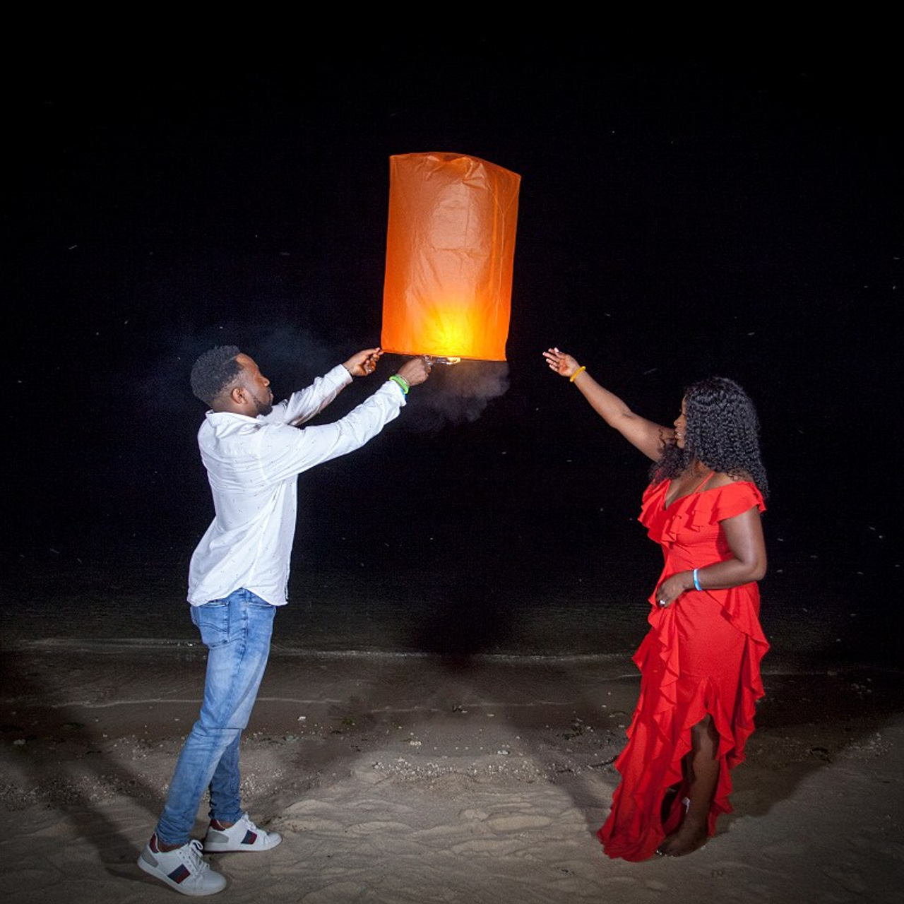 Luxury beach proposal in Koh Samui, Thailand. Private sunset setup with candles, flowers, and ocean view for an unforgettable engagement experience.