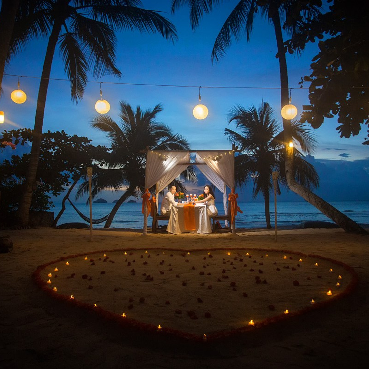 Photo. Romantic proposal on Koh Samui, Thailand