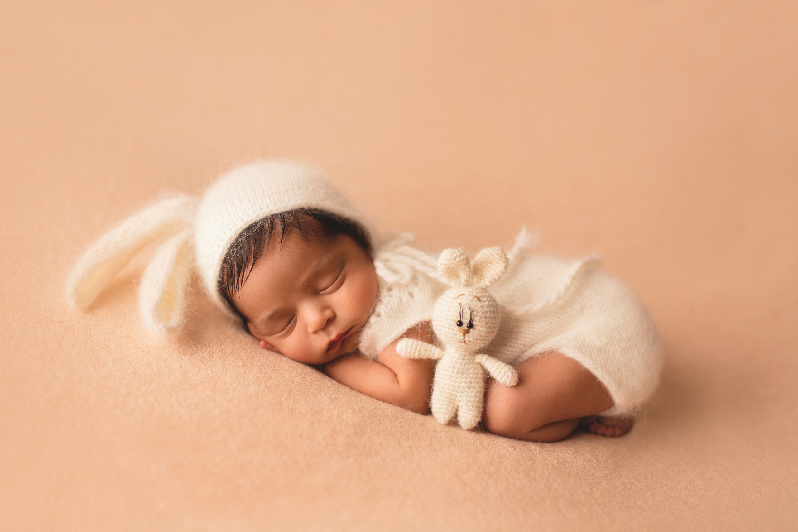 Investment. Ottawa Newborn and Baby Newborn Photographer Elena Helali