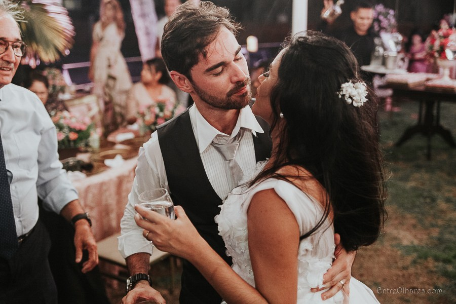 KAROLINA & CARLOS. EntreOlhares Fotografia e Filmagem de Casamentos em Recife/PE e João Pessoa/PB — Momentos únicos eternizados com sensibilidade