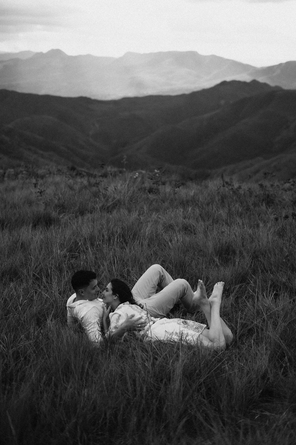 Ensaio pré-casamento Belo Horizonte, ensaio casal natural, pré-wedding BH, fotos casal espontâneas | Fotos Naturais e Autênticas. Edu e Josi Fotografia de Casamento em Belo Horizonte | Fotografia documental de casamento