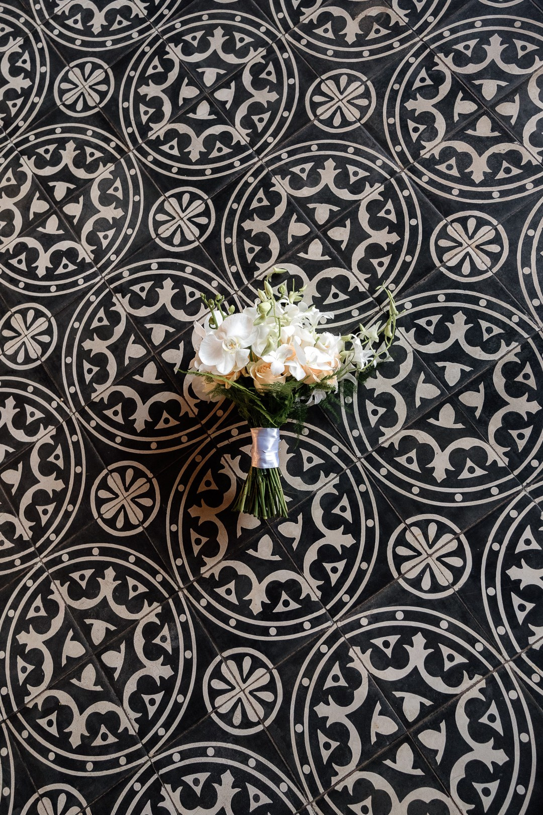 Inga e Jack tiveram um casamento sofisticado no Olaria Eventos em Betim registrado pela Edu e Josi Fotografia com imagens naturais.