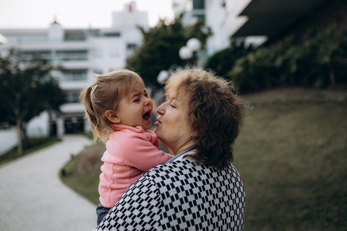 Iris Home BIRTH. Fotografa documental de familia e nascimento em Florianópolis SC Daria Ermolaev