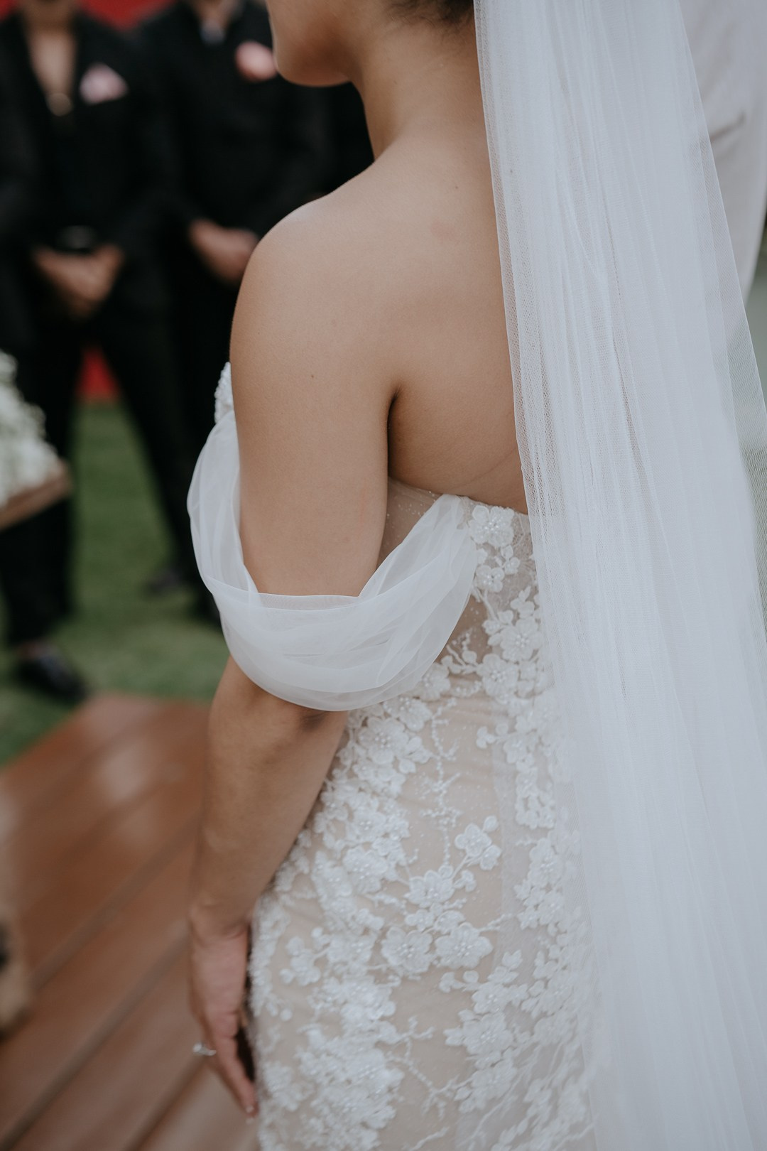 Inga e Jack viveram um casamento elegante no Olaria Eventos em Betim MG com registros autênticos da Edu e Josi Fotografia.