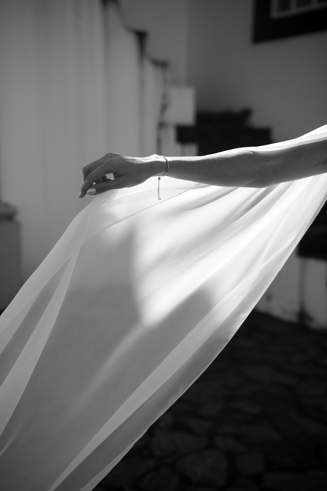 Casamento religioso de Julianne e Helder na Serra da Piedade MG registrado pela Edu e Josi Fotografia com imagens espontâneas, elegantes e cheias de sentimento.