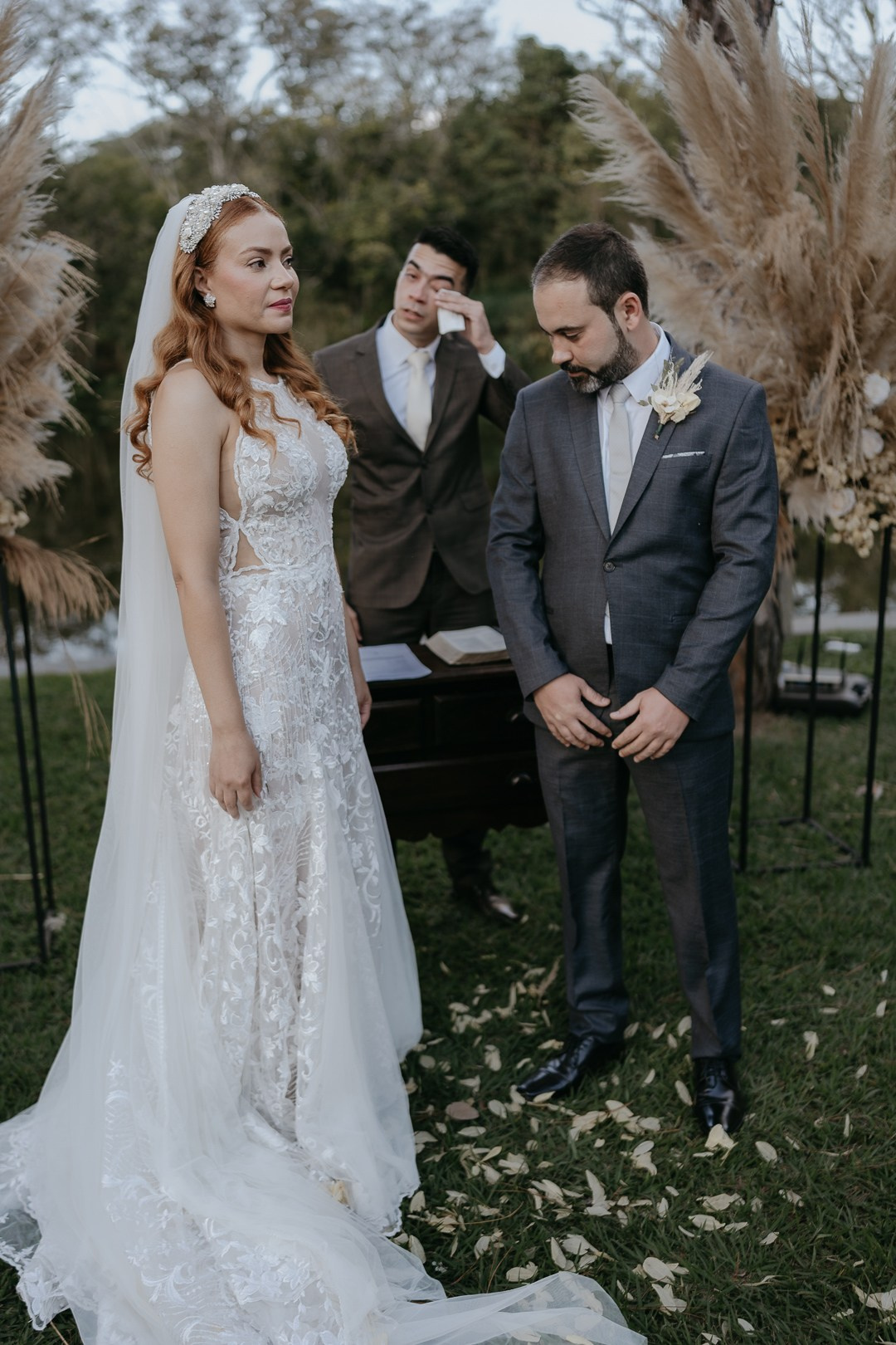 Vivian e Paulo escolheram o Espaço Bodocó para celebrar um casamento boho folk cheio de emoção e personalidade. A Edu e Josi Fotografia eternizou cada detalhe através da fotografia documental.
