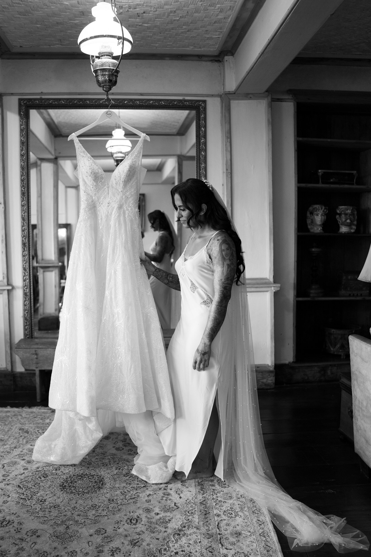 Casamento documental no Vila Relicário em Ouro Preto MG com Andressa e Henrique e registros espontâneos da Edu e Josi Fotografia.