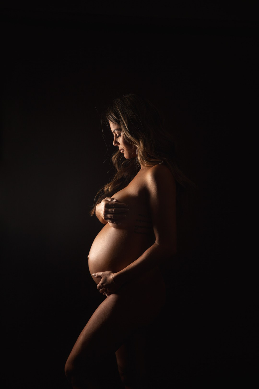 Maternity. Triple-A photo studio