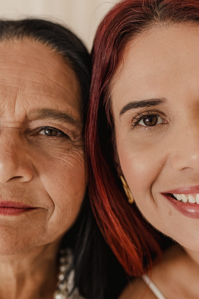 Ensaio em estúdio. Fotógrafa de gestante, família, materno-infantil e marca pessoal, em Joinville. Estúdio de fotografia em Joinville