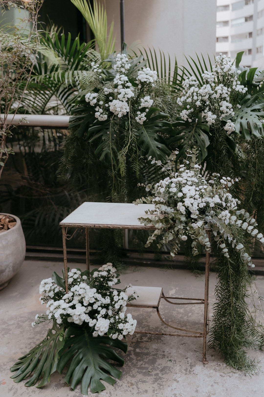 O casamento de Julia e Leo aconteceu no Mocca Coffee & Meals, no Vila da Serra, em Nova Lima MG, em uma celebração intimista cheia de conexão e personalidade. A Edu e Josi Fotografia eternizou cada instante com um olhar documental sensível e natural.