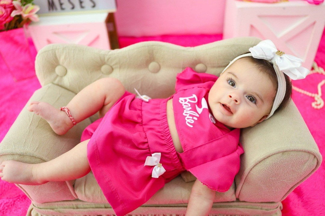 Barbie (M). Estúdio Gustavo Bueno