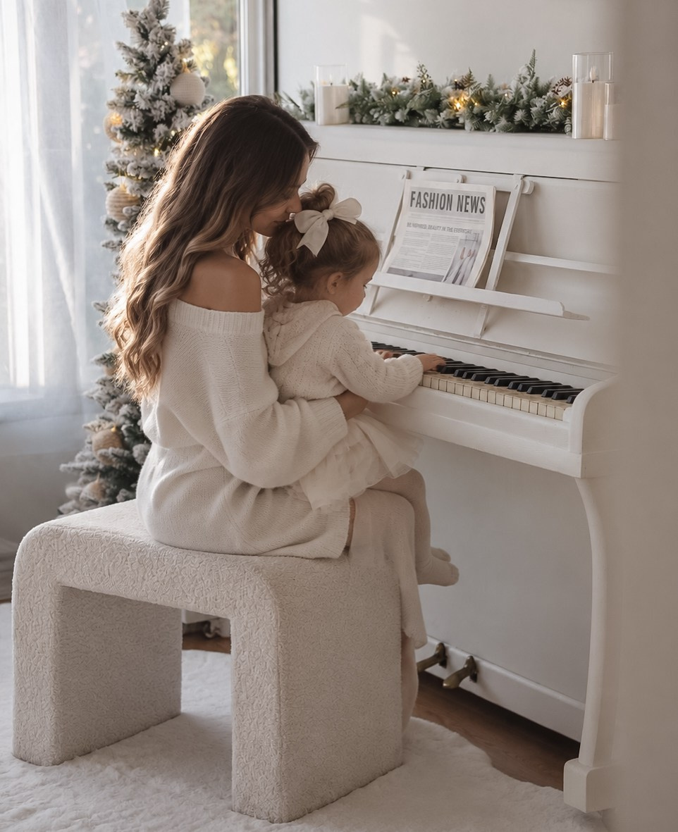 CHRISTMAS MINI SESSION. Vancouver Photographer | Catherine Vashchenko