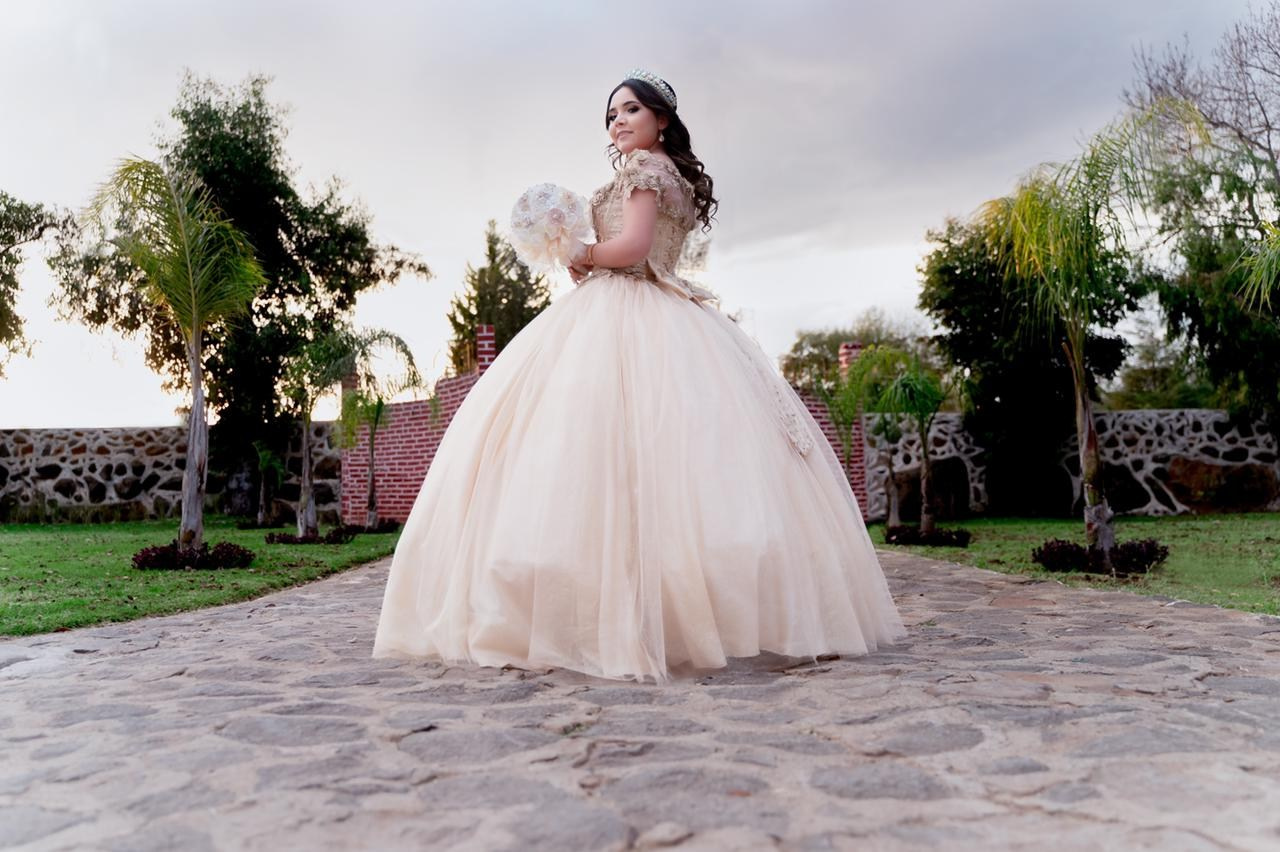 Fotografías de XV Años. Javier Plascencia Fotografo de Bodas en México