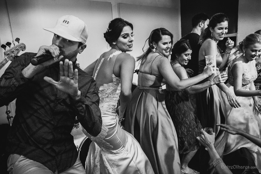 Casamento de Márcia e Marcos na Casa de Chá em Aldeia Pernambuco. Casamento ao ar livre. EntreOlhares Fotografia e Filmagem de Casamentos em Recife/PE e João Pessoa/PB — Momentos únicos eternizados com sensibilidade