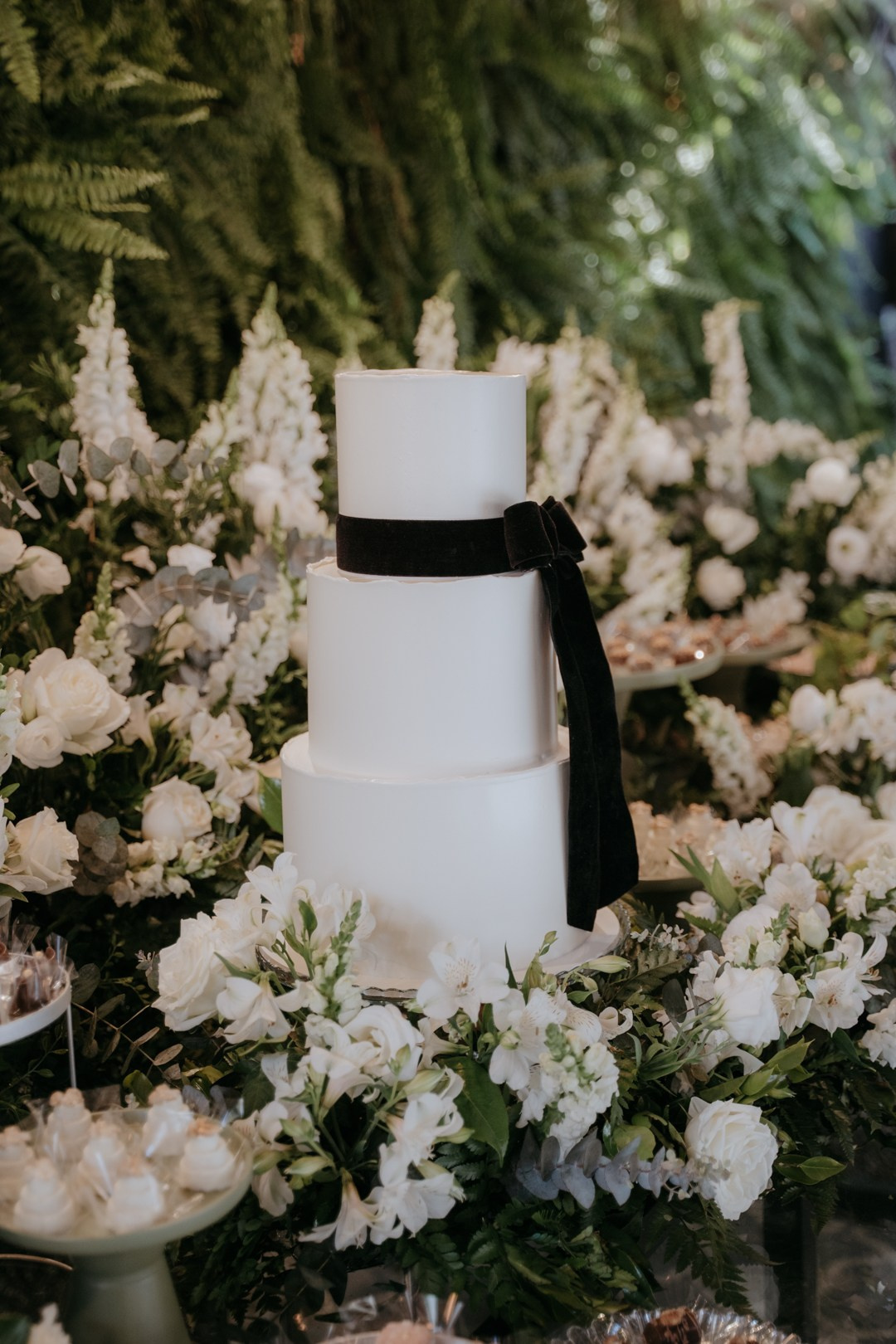 O casamento de Ayla e Adriano no Lá Tertúlia, em Belo Horizonte MG, reuniu emoção verdadeira, conexão genuína e momentos inesquecíveis. A Edu e Josi Fotografia fotografou tudo através da fotografia documental.