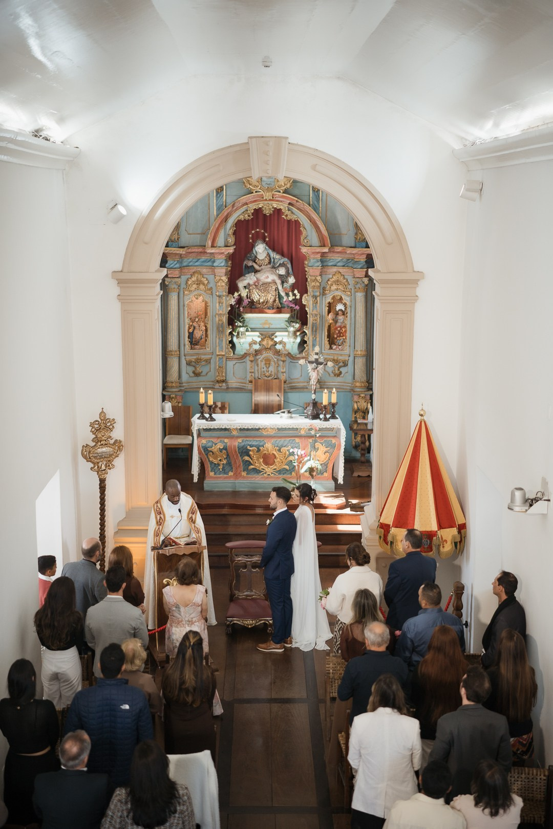 Casamento na Serra da Piedade MG com Julianne e Helder e fotografia documental espontânea da Edu e Josi Fotografia.