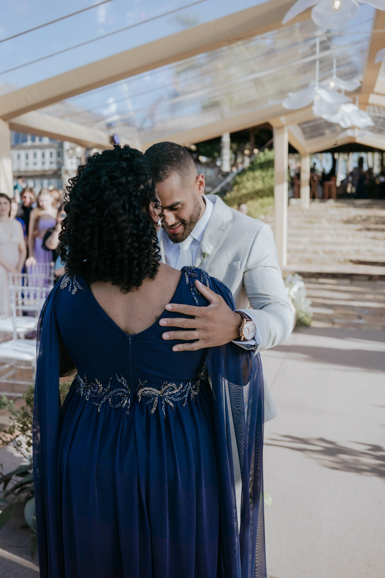 Andressa e Henrique celebraram seu casamento em Minas Gerais no Vila Relicário com registros documentais da Edu e Josi Fotografia.