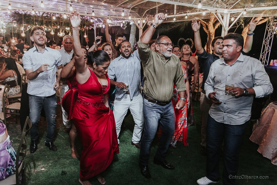 KAROLINA & CARLOS. EntreOlhares Fotografia e Filmagem de Casamentos em Recife/PE e João Pessoa/PB — Momentos únicos eternizados com sensibilidade