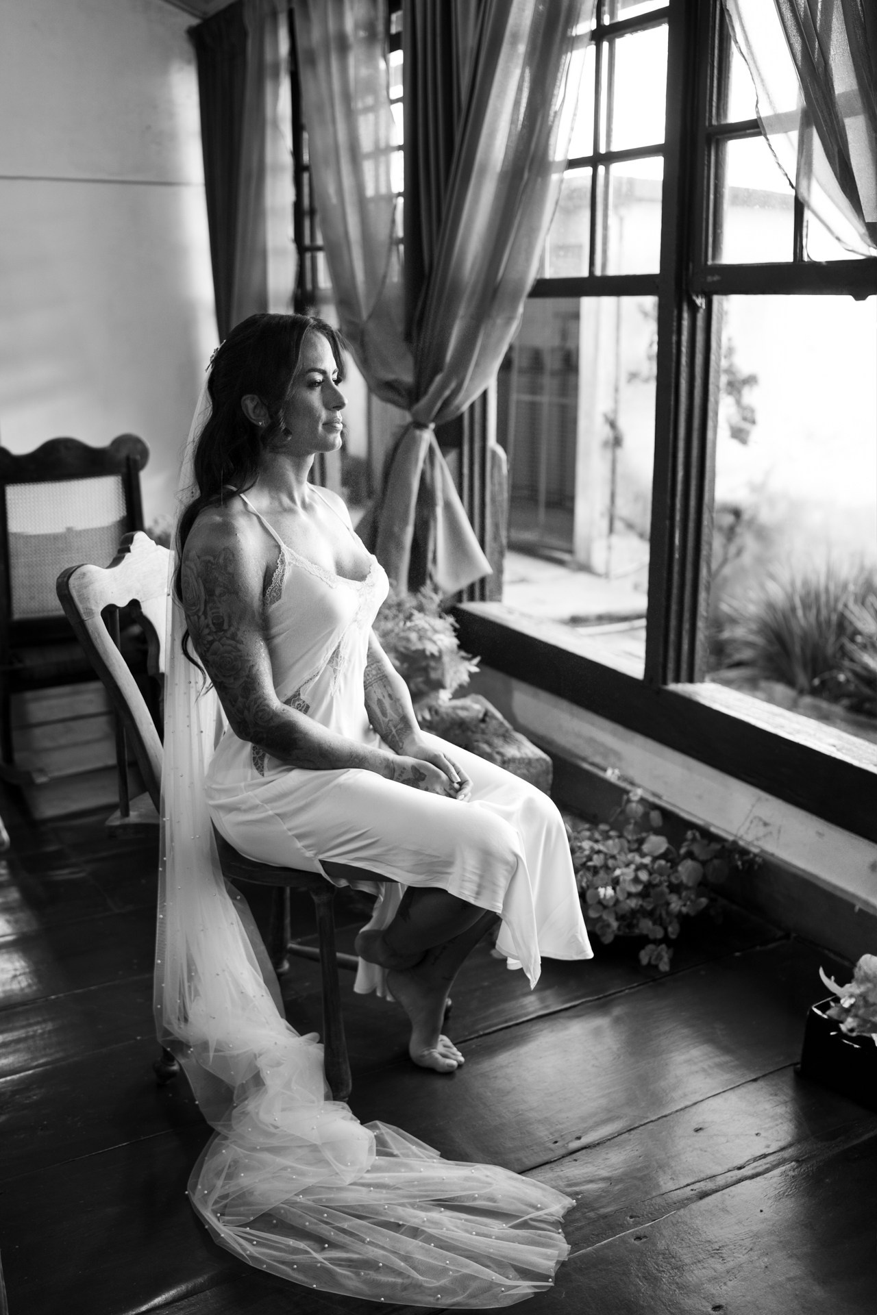 Casamento documental de Andressa e Henrique em Ouro Preto no Vila Relicário registrado pela Edu e Josi Fotografia com emoção verdadeira.