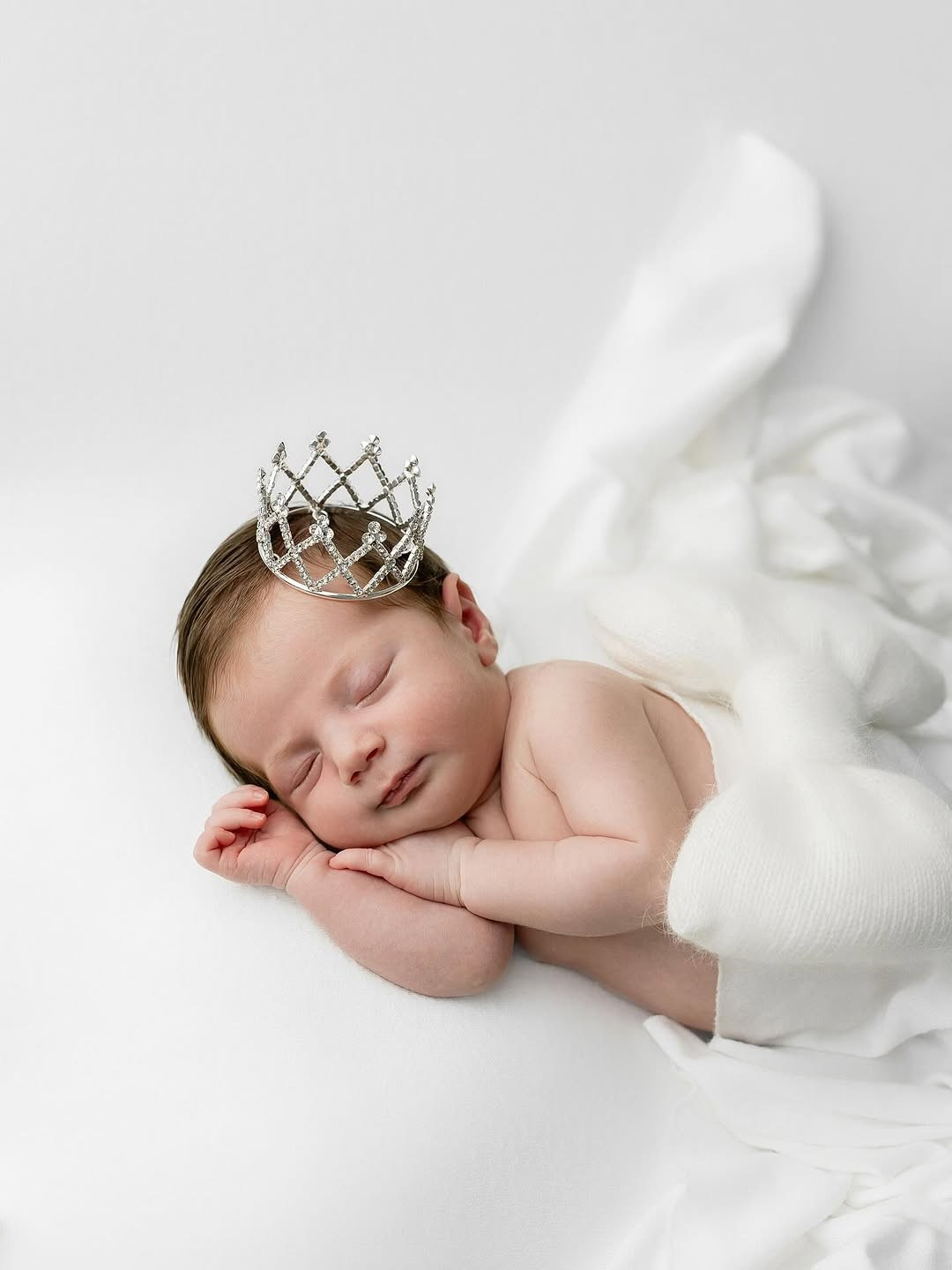 Newborn Photography Chapter. Iana Banana | Toronto Maternity, Newborn & Family Photographer