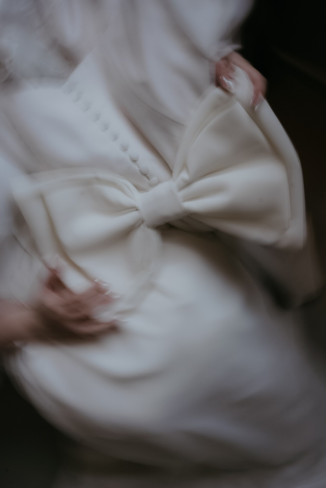 Ayla e Adriano celebraram um casamento documental no Lá Tertúlia, em Belo Horizonte, com atmosfera acolhedora e cheia de afeto. A Edu e Josi Fotografia fotografou tudo de forma espontânea e humana.