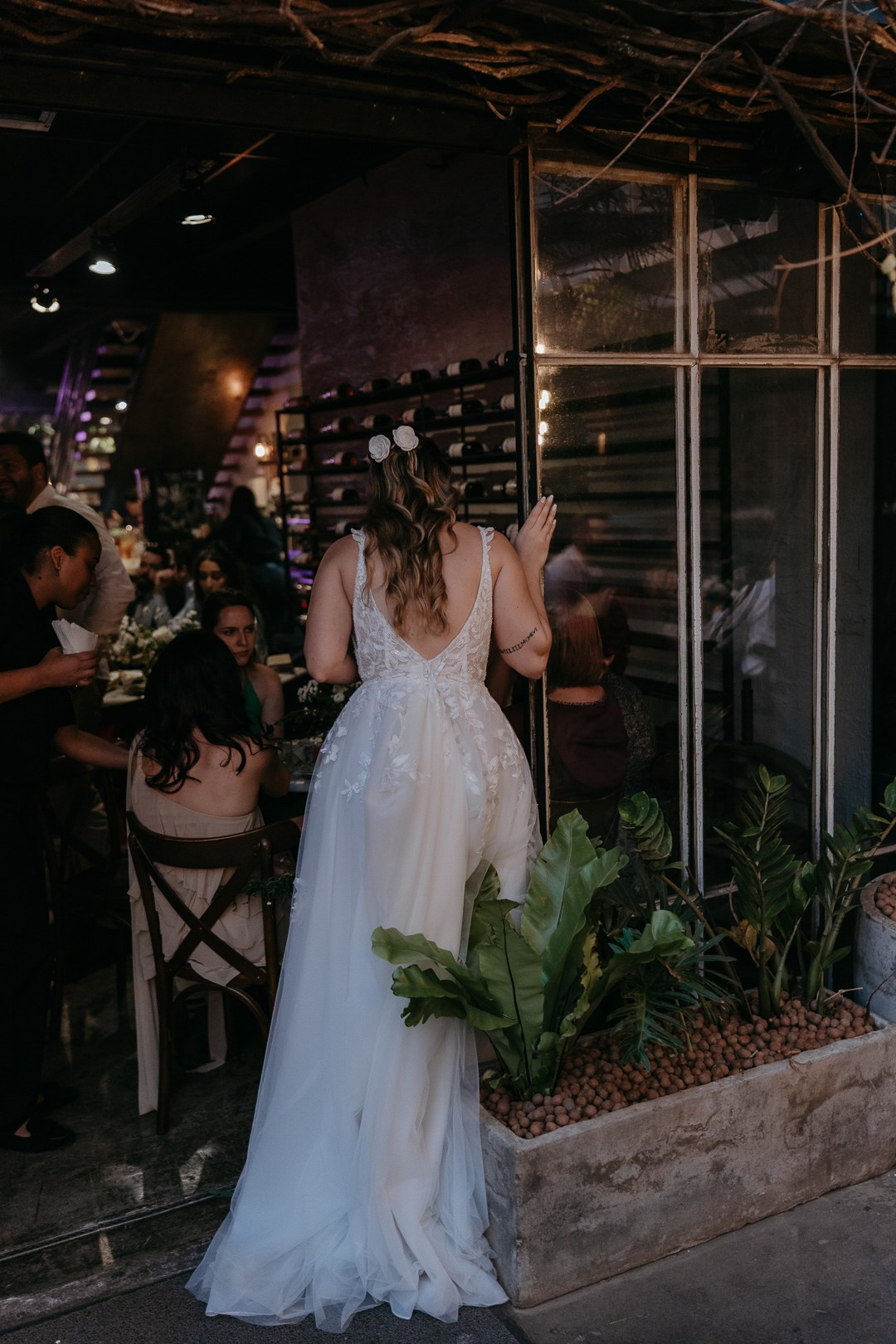 Julia e Leo viveram uma celebração intimista no Mocca Coffee & Meals, em Nova Lima. A Edu e Josi Fotografia registrou cada instante de maneira espontânea e verdadeira.