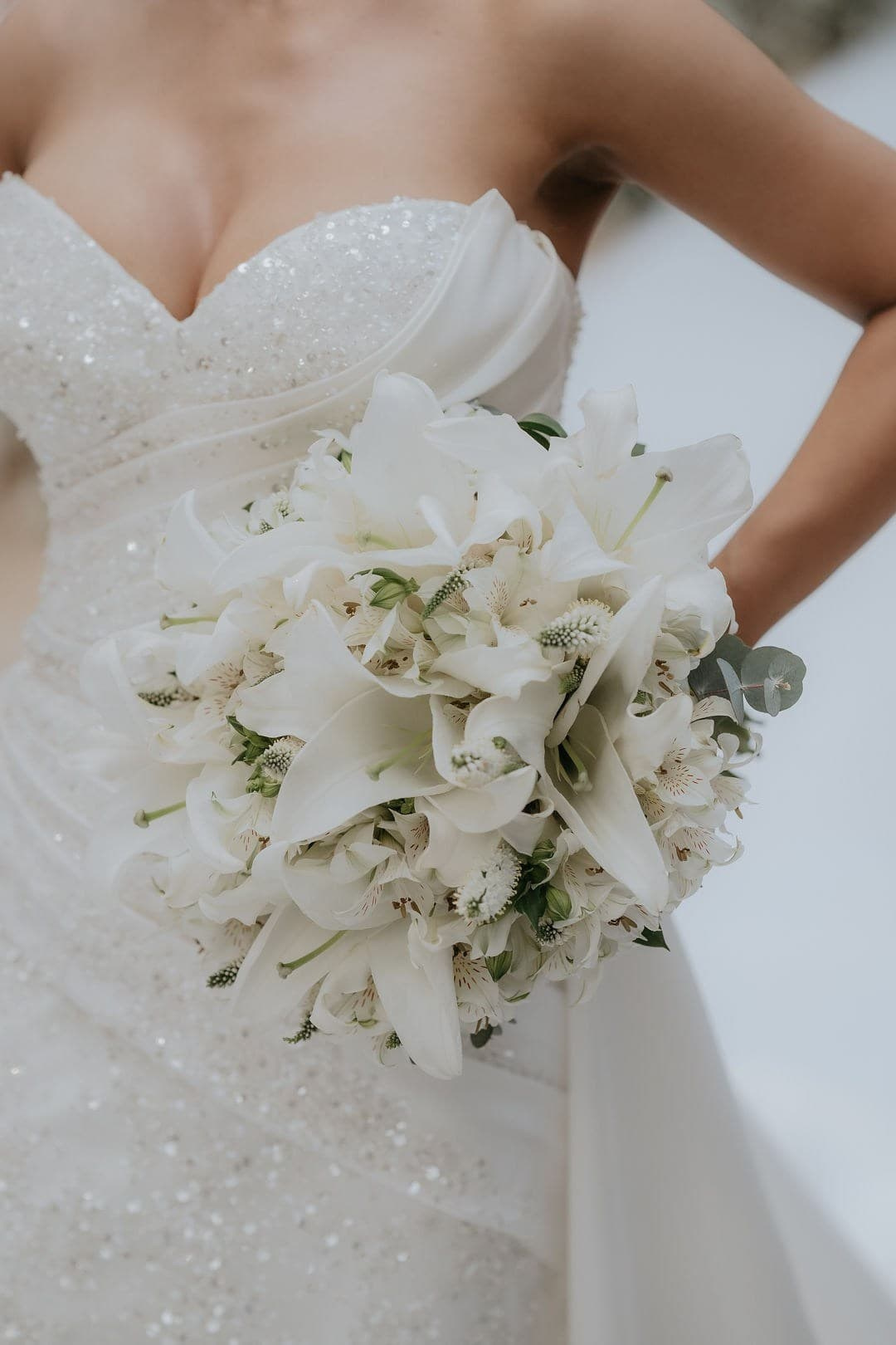 Para noivas que buscam fotos de casamento autênticas, a Edu e Josi Fotografia trabalha com estilo documental e artístico, registrando cada detalhe sem poses forçadas.