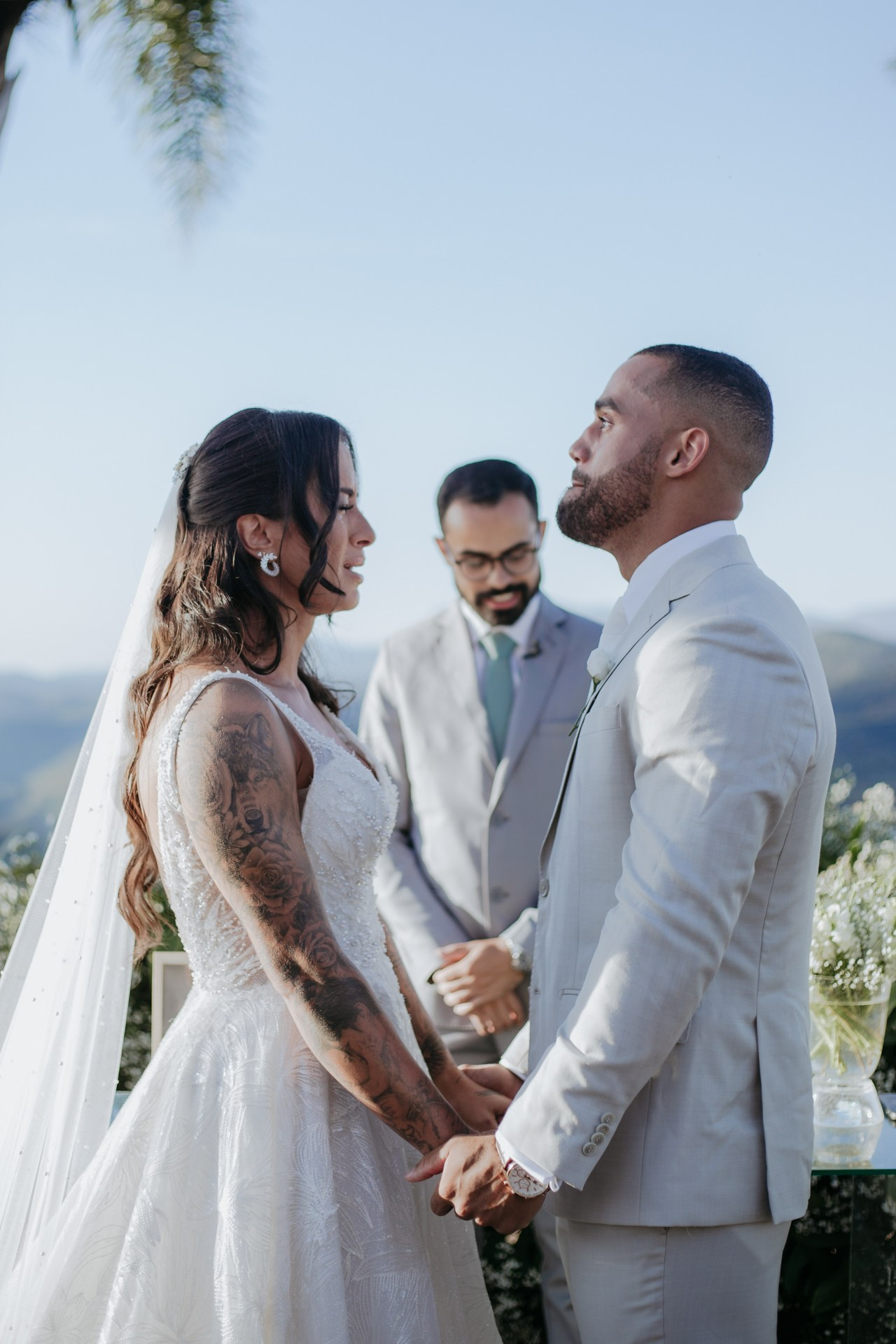 Fotografia documental de casamento de Andressa e Henrique em Ouro Preto realizada pela Edu e Josi Fotografia com emoção e leveza.