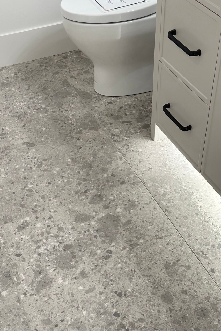 Bathrooms & Showers. Moroz Building Solutions LTD