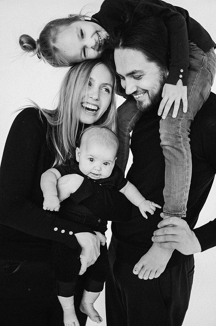Family photoshoot — ideas. Photographer in Seoul Dobrokvashina Natalya