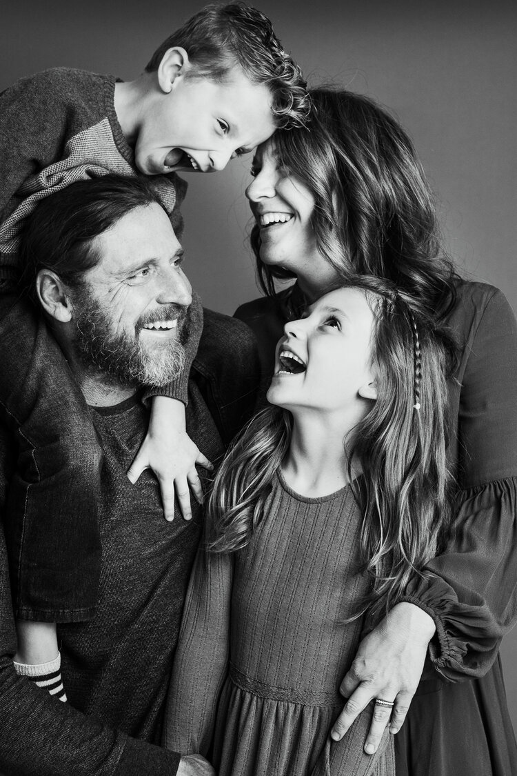 Family photoshoot — ideas. Photographer in Seoul Dobrokvashina Natalya