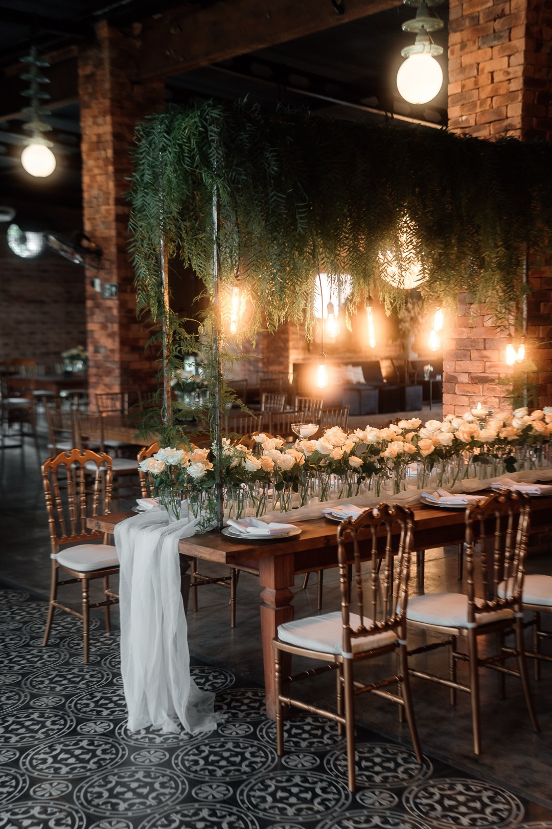 Fotografia de casamento em Betim no Olaria Eventos com Inga e Jack registrada pela Edu e Josi Fotografia com olhar documental e elegante.