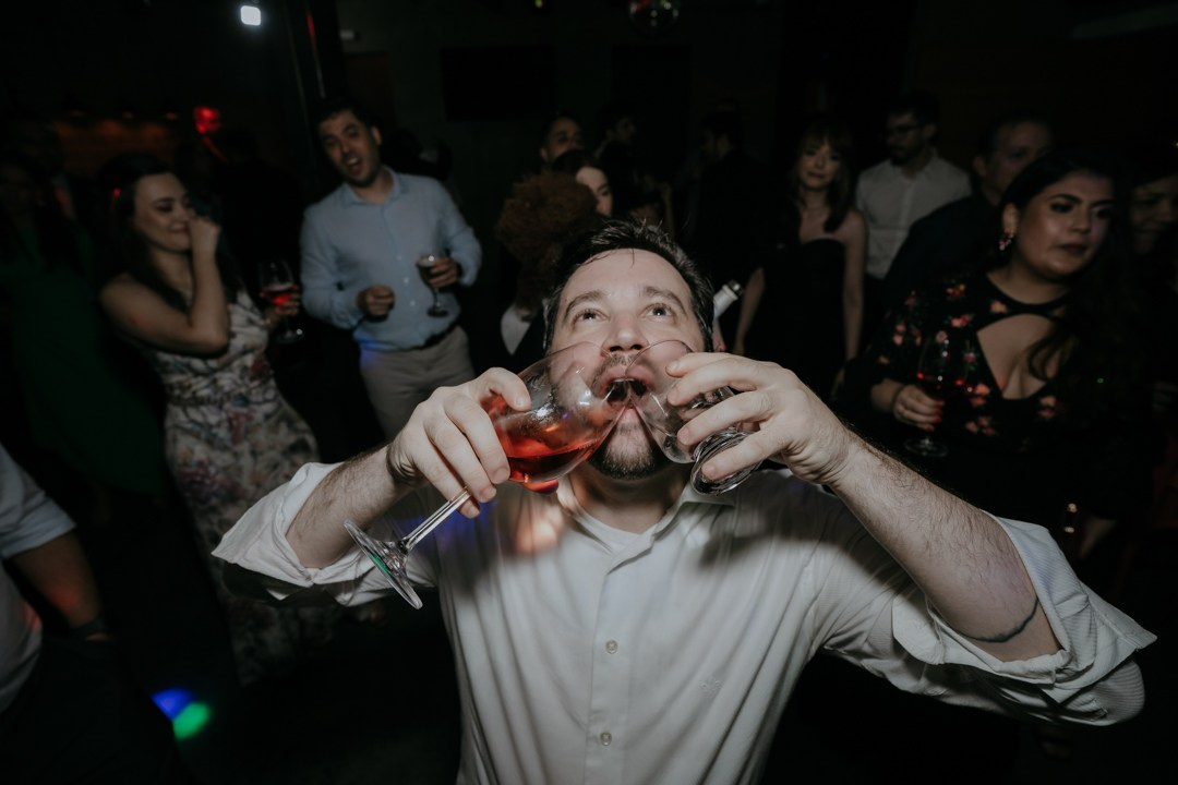 Casamento intimista de Ayla e Adriano no Lá Tertúlia em Belo Horizonte MG, marcado por emoção verdadeira, ambiente acolhedor e fotos documentais. A Edu e Josi Fotografia contou essa história com autenticidade e sensibilidade.