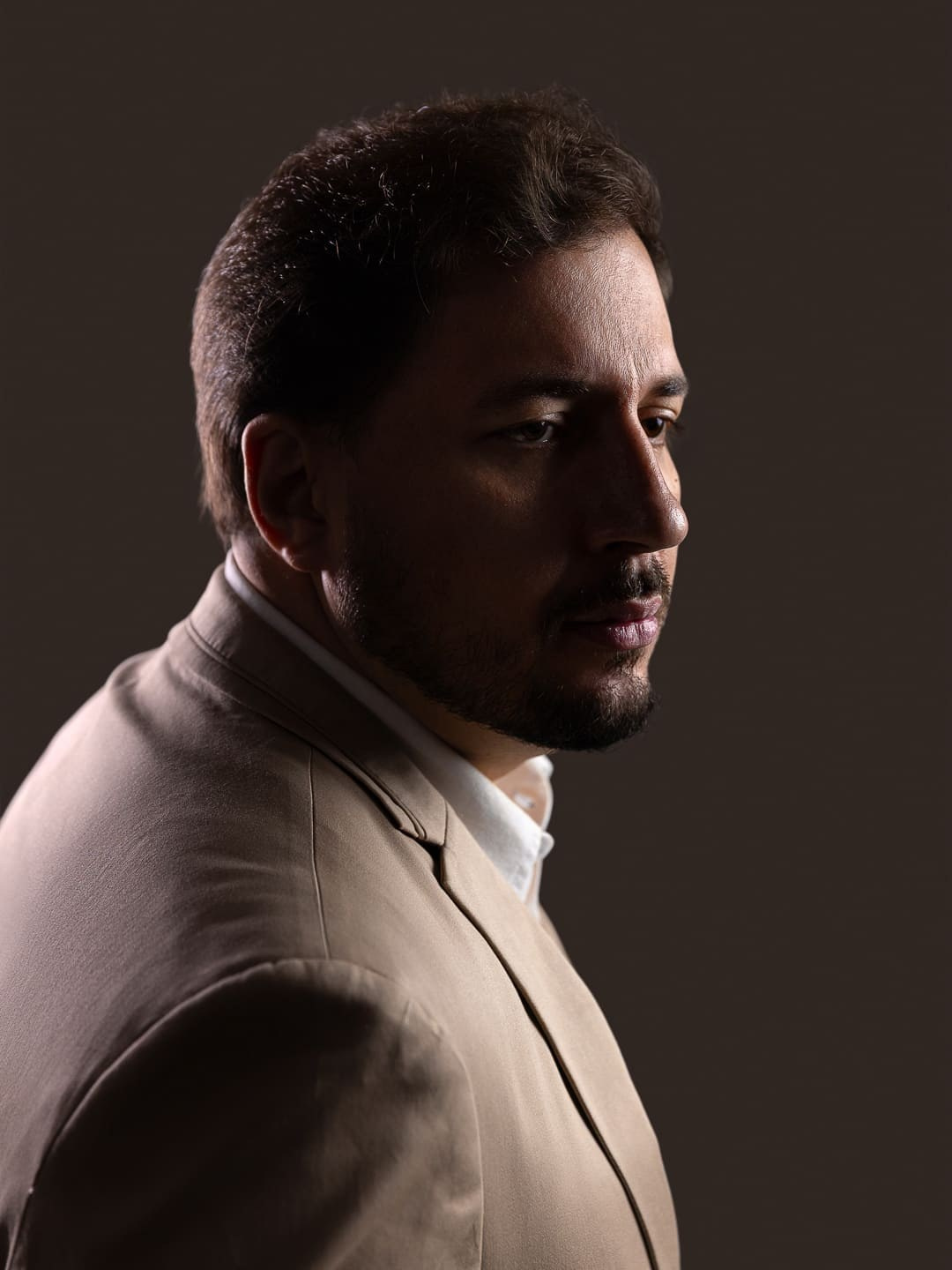 Retrato corporativo profissional em São Paulo pensado para destacar sua experiência, confiança e autoridade. Uma boa fotografia profissional pode transformar a forma como sua marca é percebida.