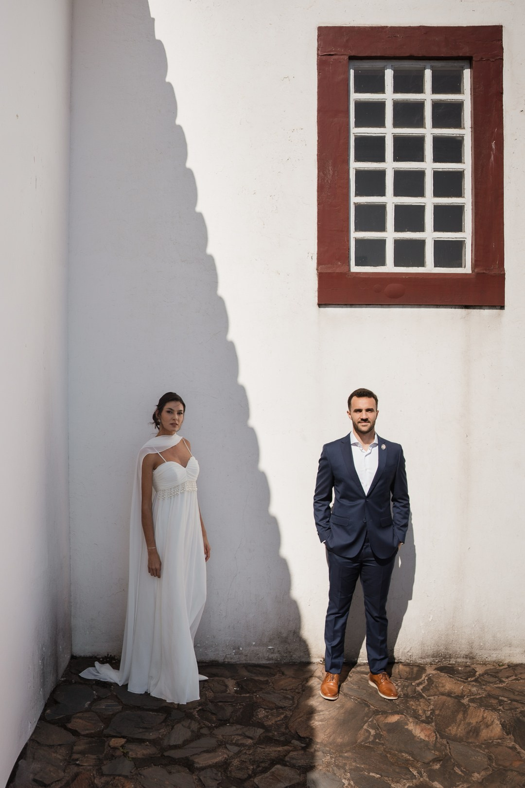 Julianne e Helder na Serra da Piedade MG com casamento religioso na Capela do Santuário de Nossa Senhora da Piedade e fotografia documental da Edu e Josi Fotografia.