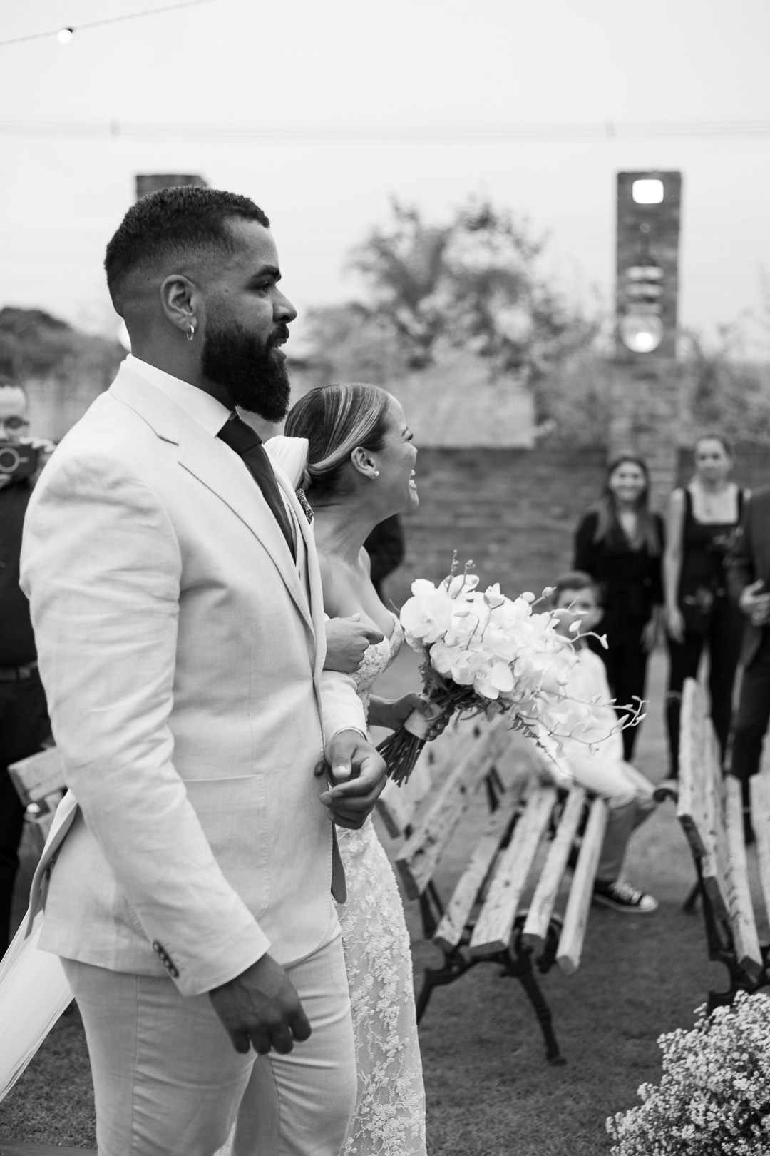 Casamento documental em Minas Gerais com Inga e Jack no Olaria Eventos registrado pela Edu e Josi Fotografia com emoção verdadeira.
